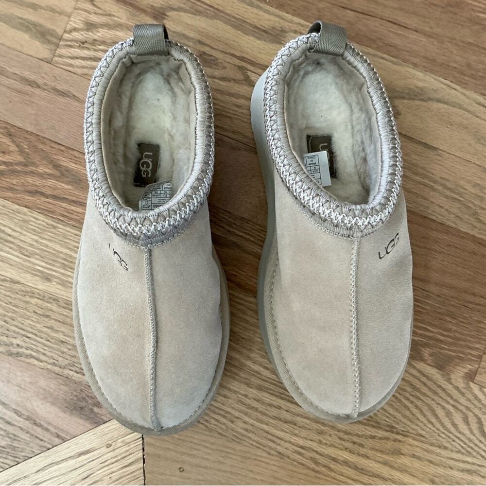 UGG Women's Tazz Slip-On Platform Mule Slippers  Size 9 Mustard Seed Color - Picture 10 of 13